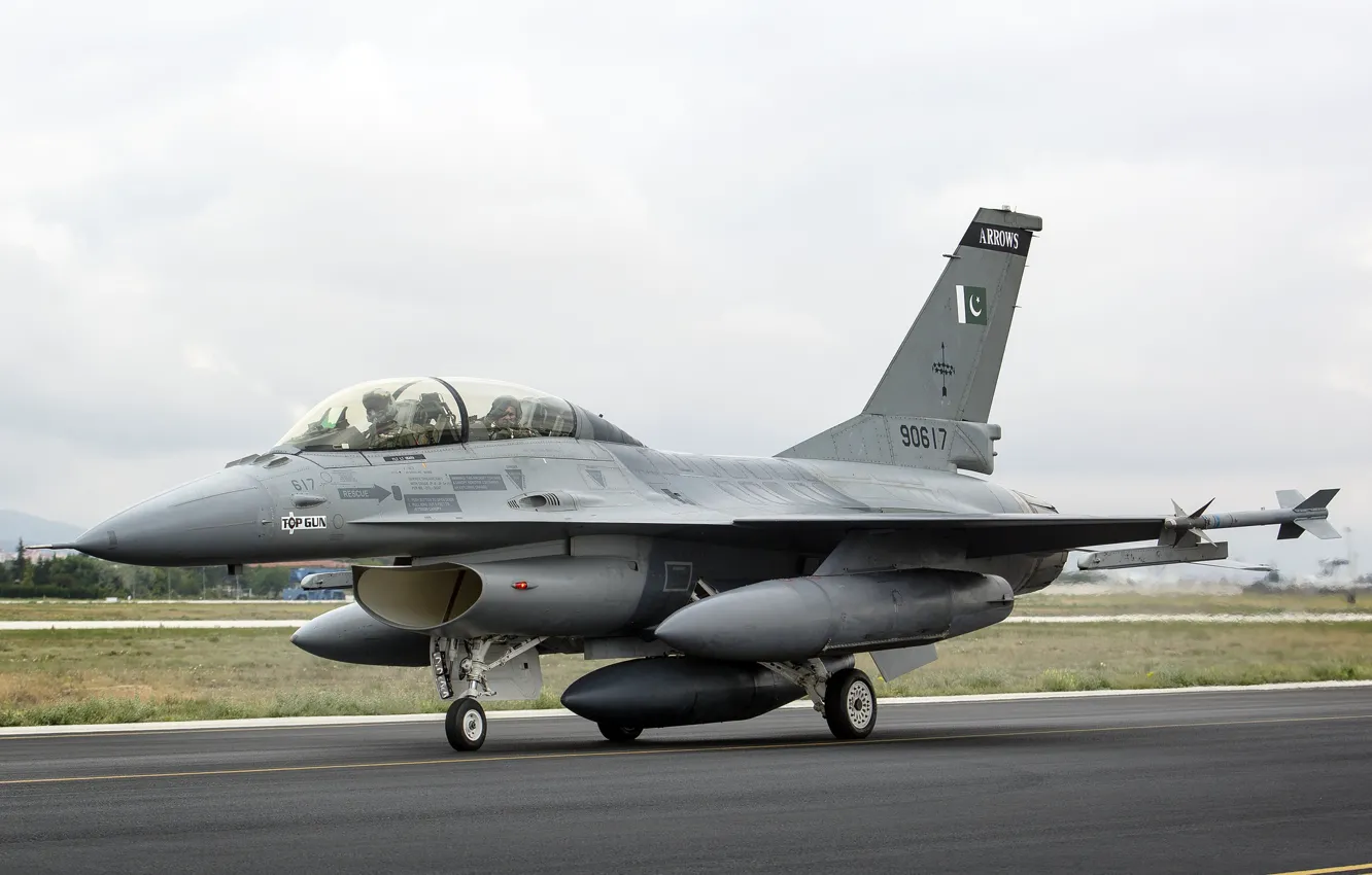Фото обои Fighting Falcon, General Dynamics, F-16B