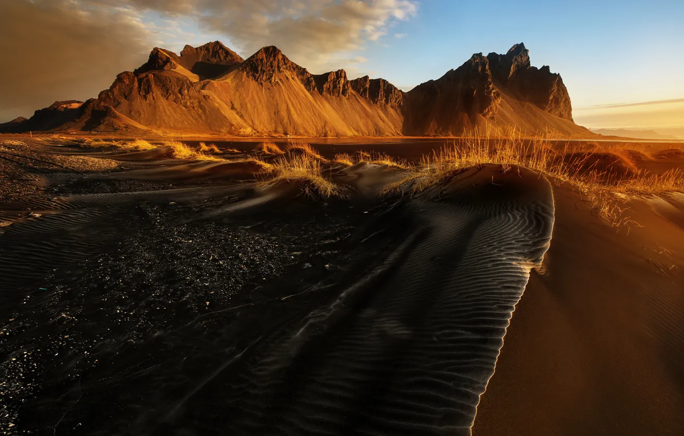 Фото обои Исландия, мыс, Stokksnes, чёрный песок, Стокснес