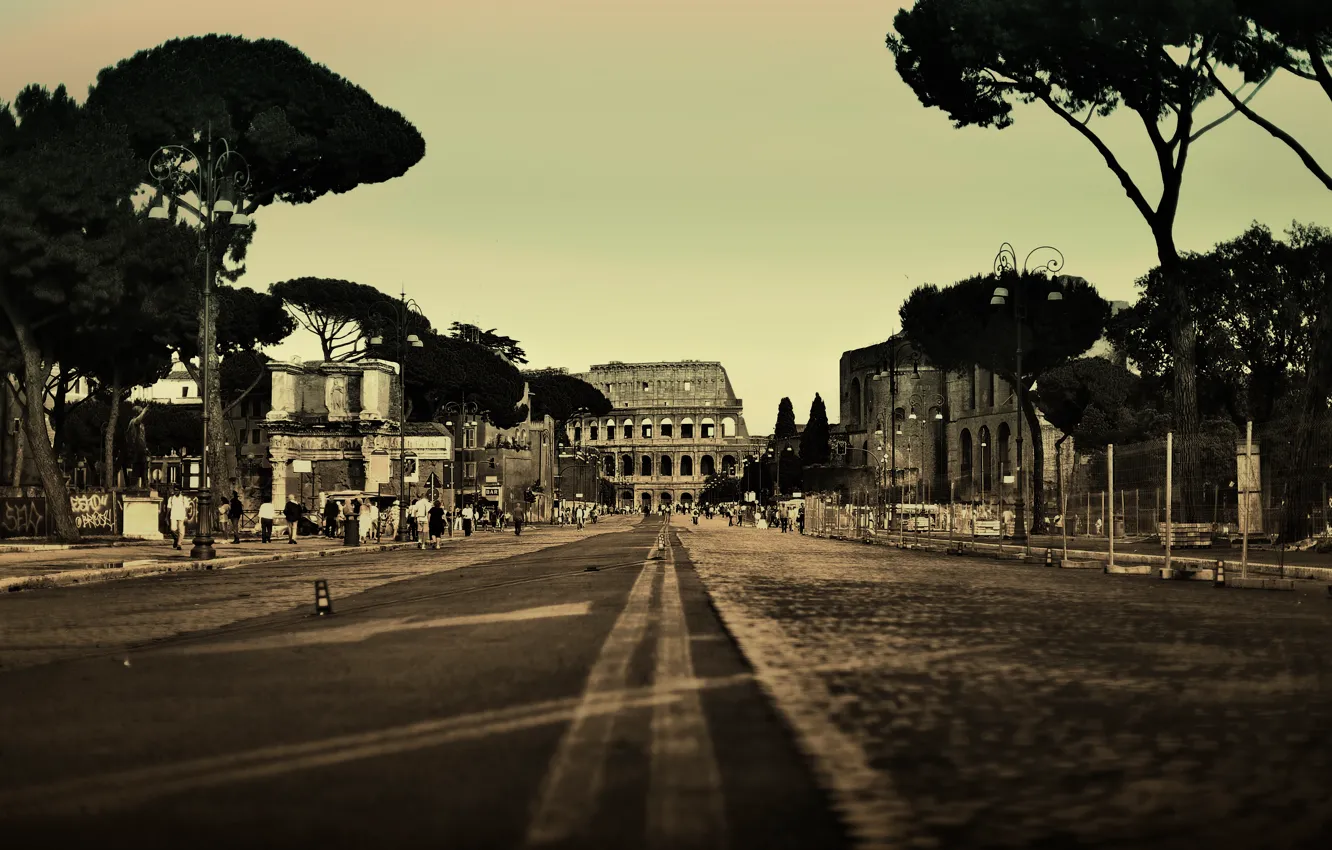 Фото обои дорога, деревья, город, люди, улица, колизей, италия, рим