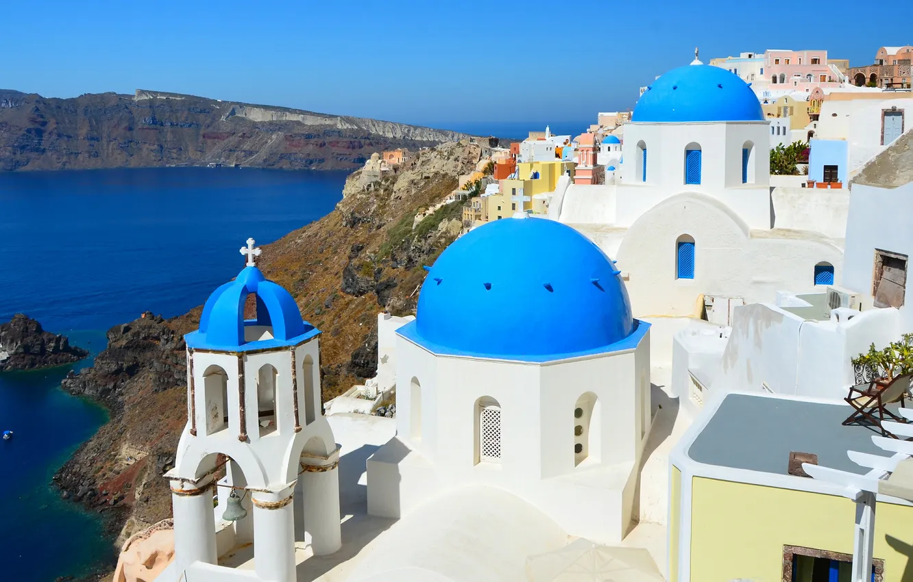 Фото обои море, горы, дома, Санторини, Греция, церковь, купола, колокол