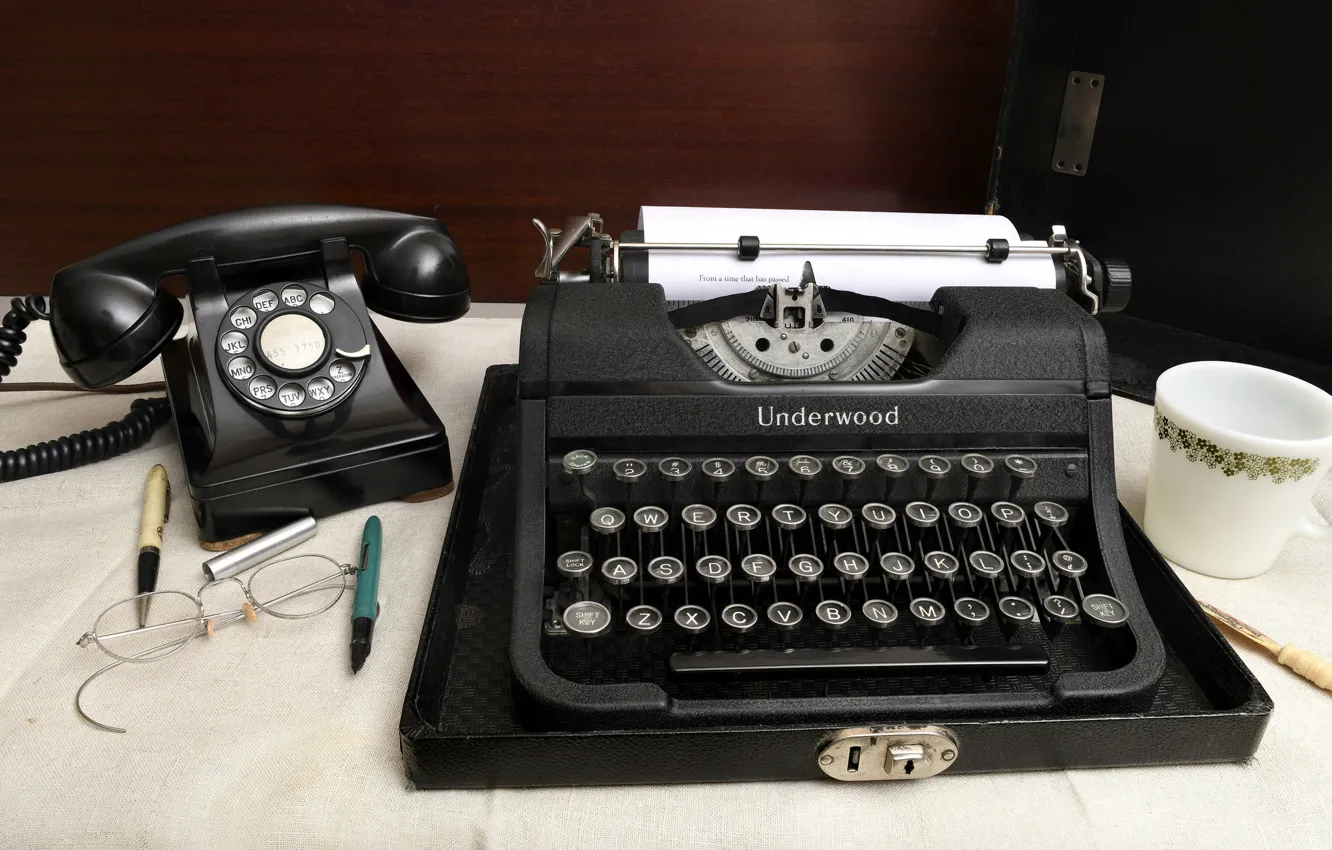 Фото обои стол, телефон, печатная машинка, 1939