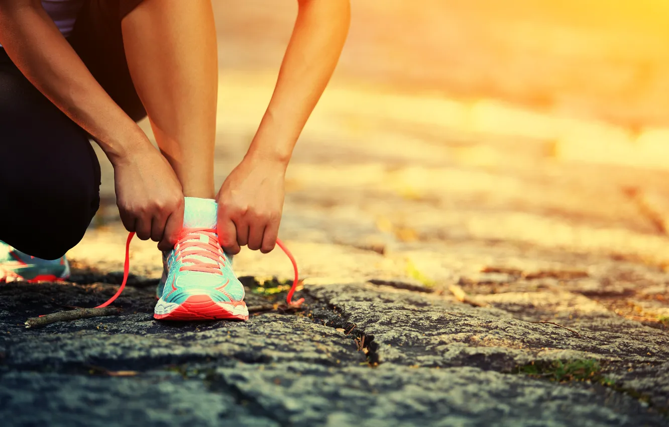 Фото обои девушка, спорт, бег, кроссовки, тренировка, активный отдых, sport-marathon