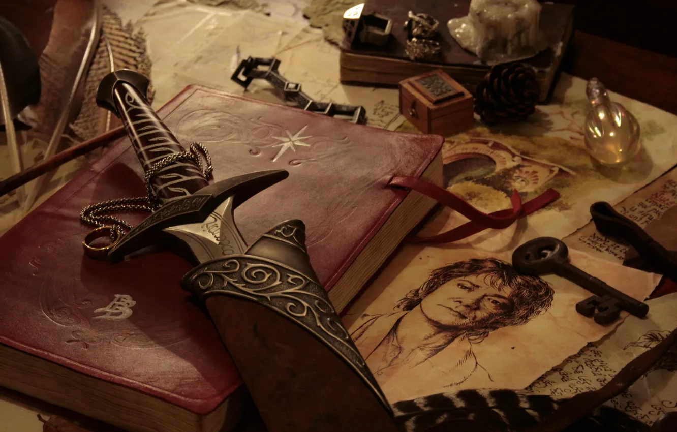 Фото обои оружие, стол, рисунок, меч, ключ, книга, Хоббит