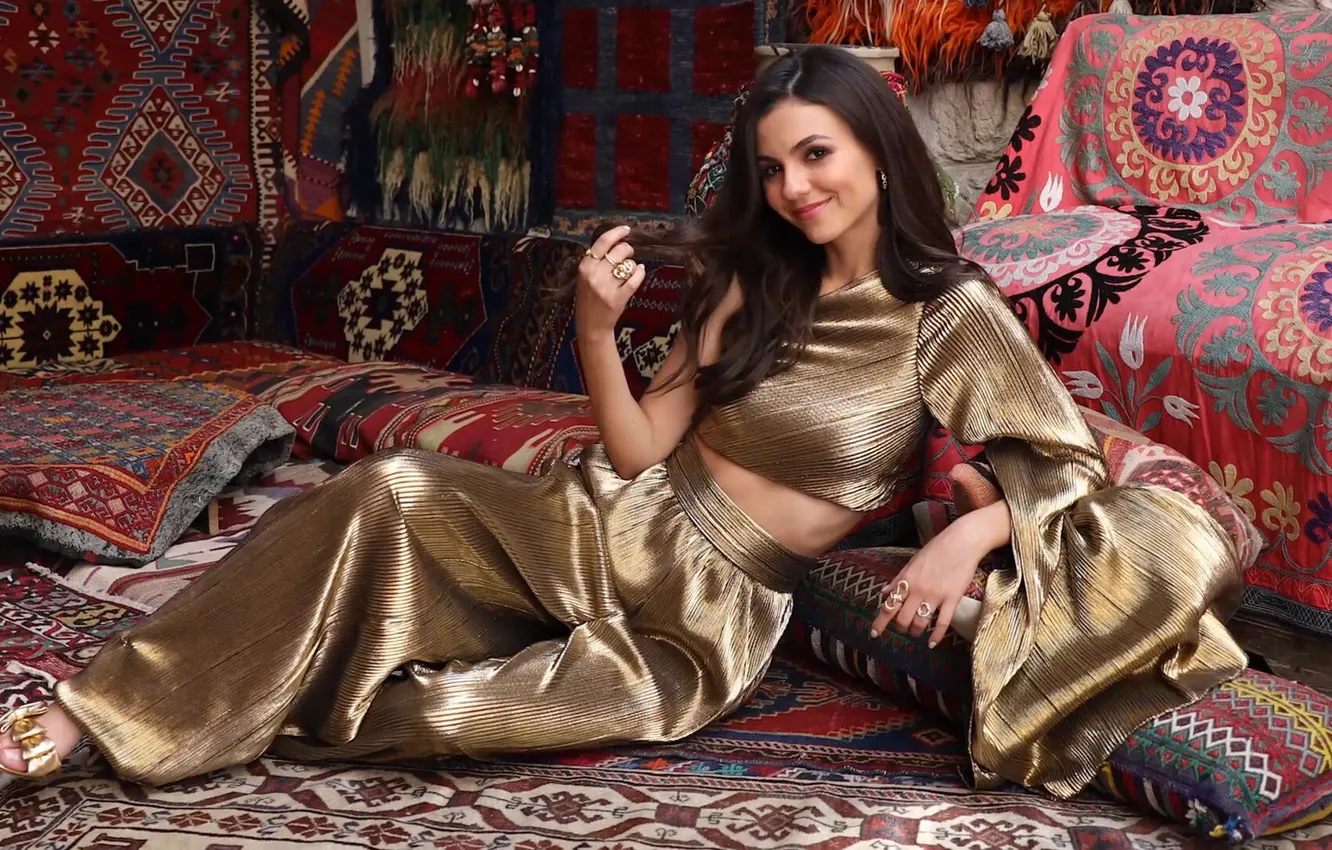 Фото обои girl, sexy, beautiful, model, sweet, Victoria Justice, actress