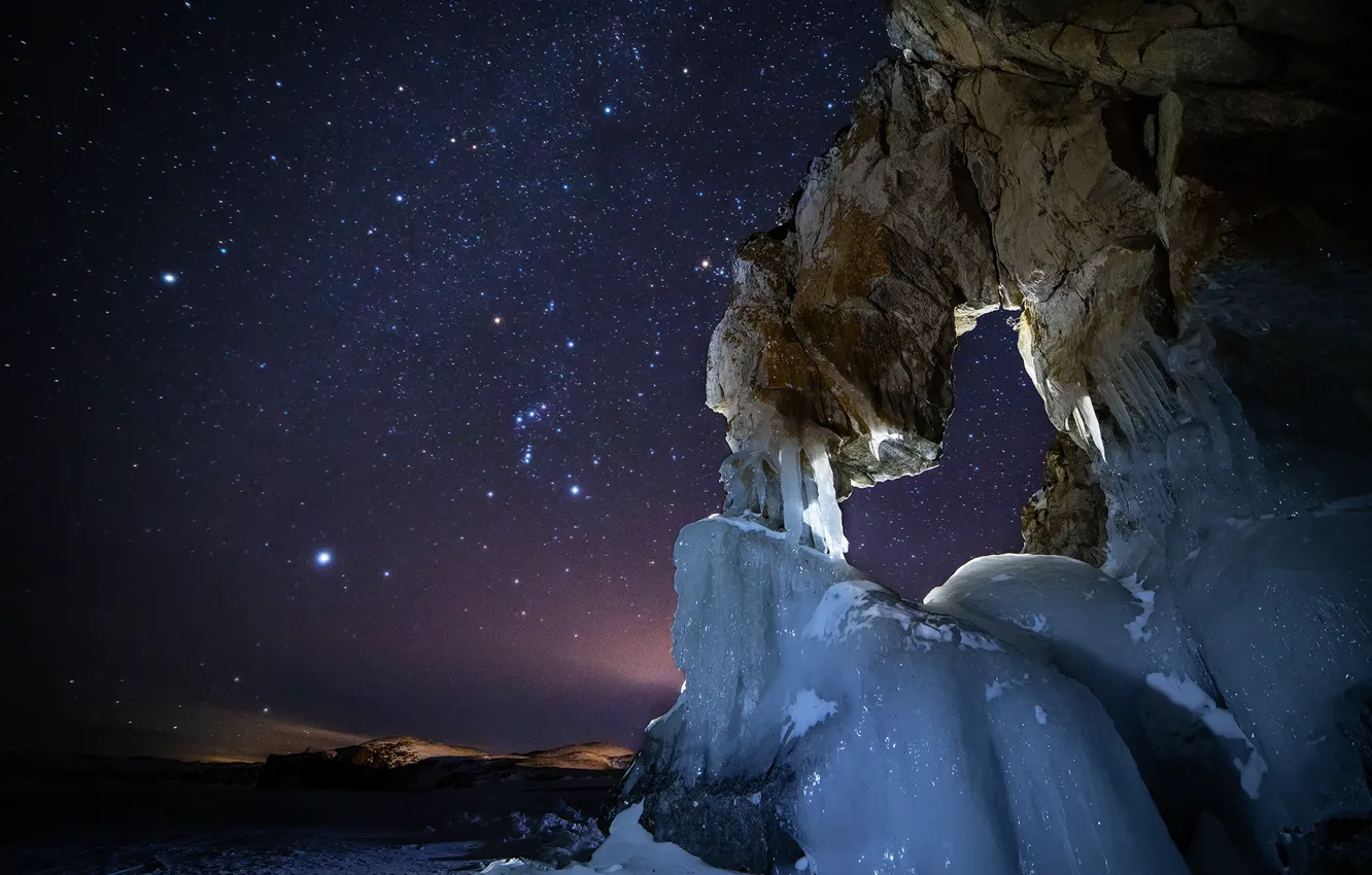 Фото обои зима, пейзаж, ночь, природа, скала, озеро, остров, лёд