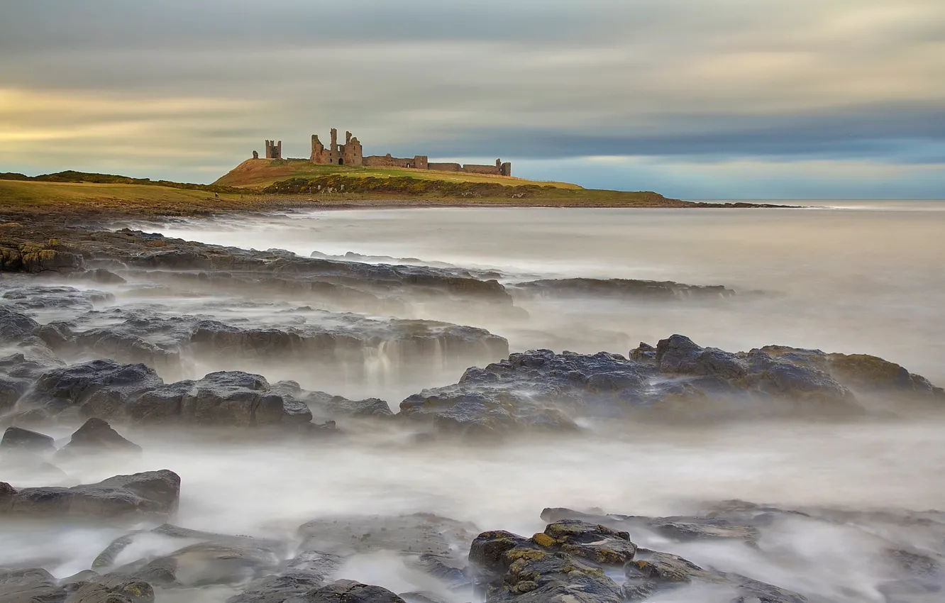 Фото обои море, берег, Англия, руины, Нортумберленд, замок Данстанборо