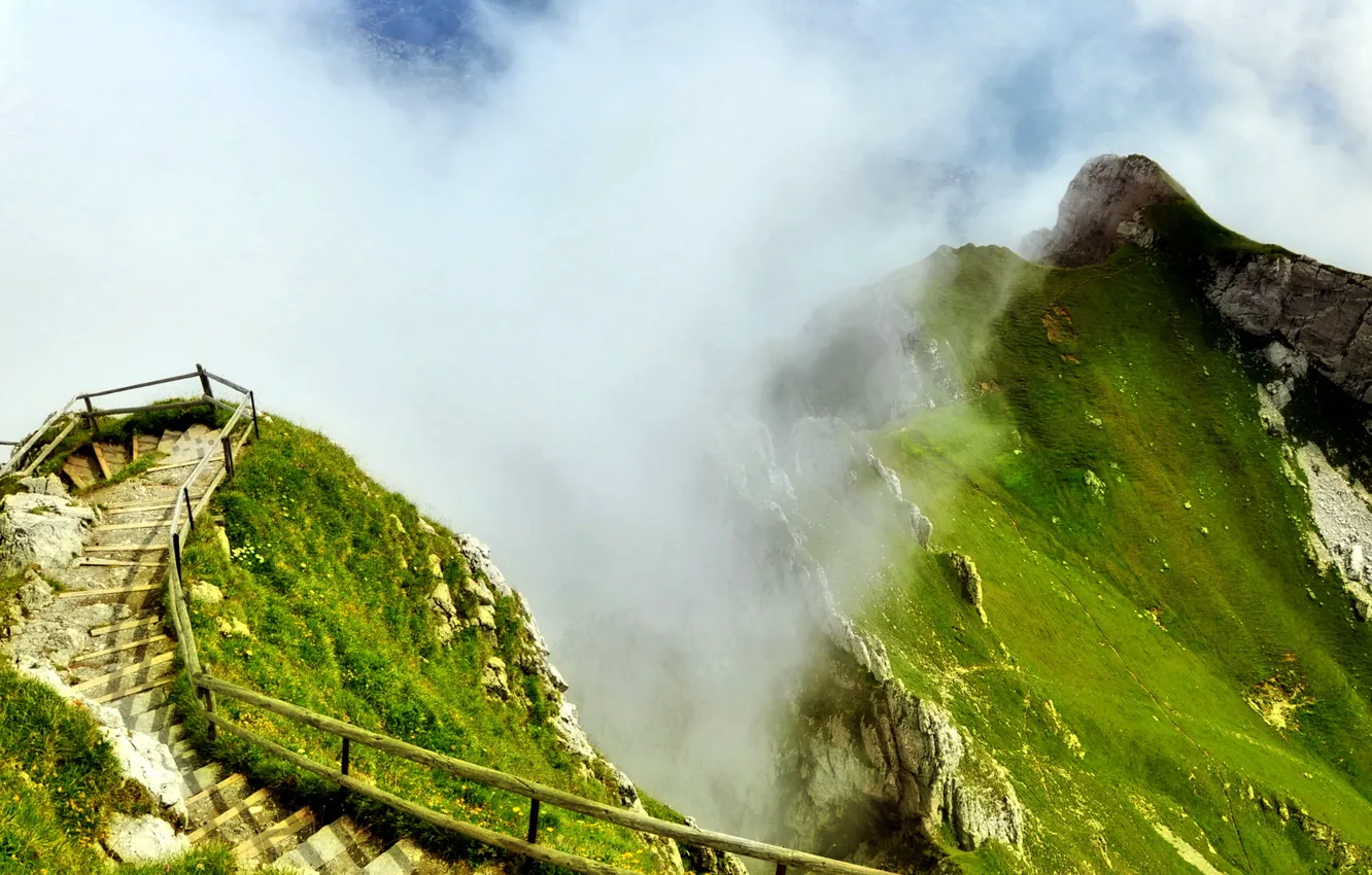 Фото обои пейзаж, горы, туман, лестница