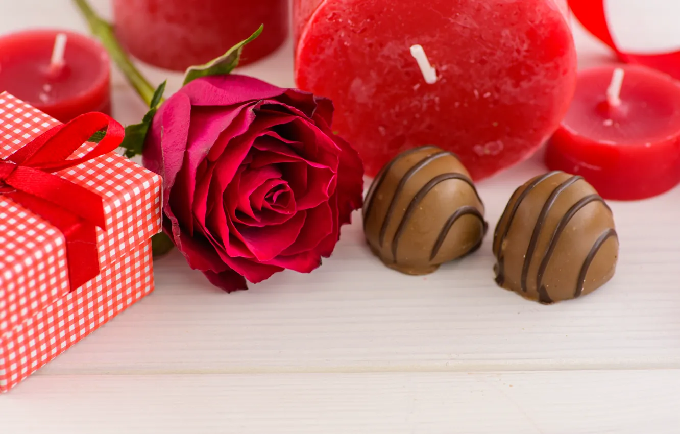 Фото обои любовь, подарок, розы, свечи, конфеты, красные, red, love