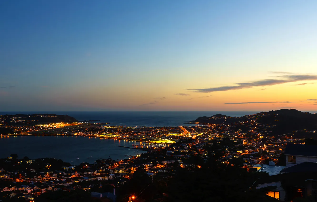 Фото обои море, ночь, огни, побережье, дома, Новая Зеландия, панорама, Wellington