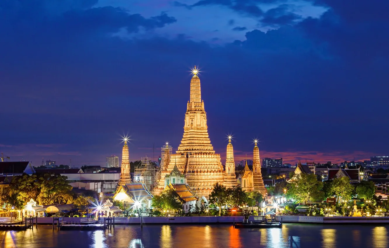 Фото обои city, beautiful, boat, cityscape, church, buddhism, bangkok, chaopraya
