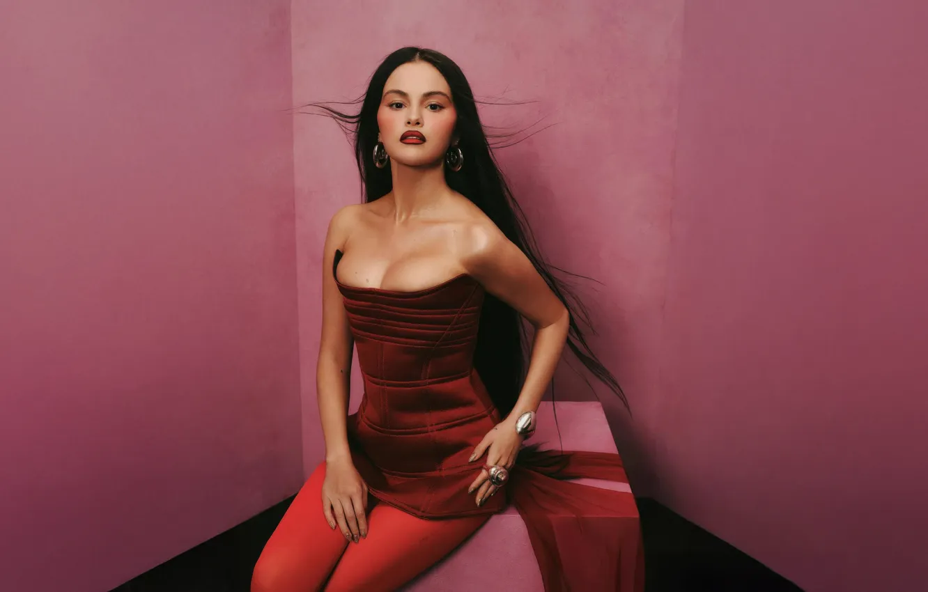 Фото обои girl, young, beautiful, model, singer, brunette, Selena Gomez, long-haired