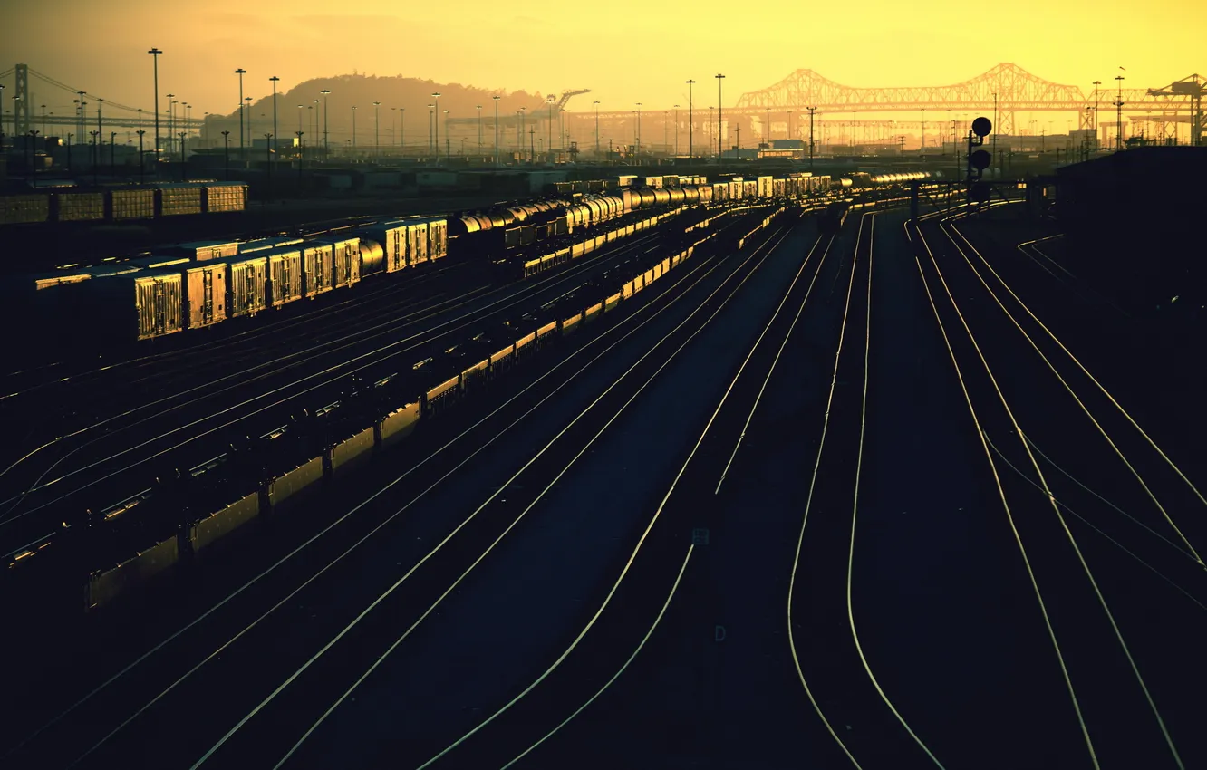Фото обои закат, станция, железная дорога