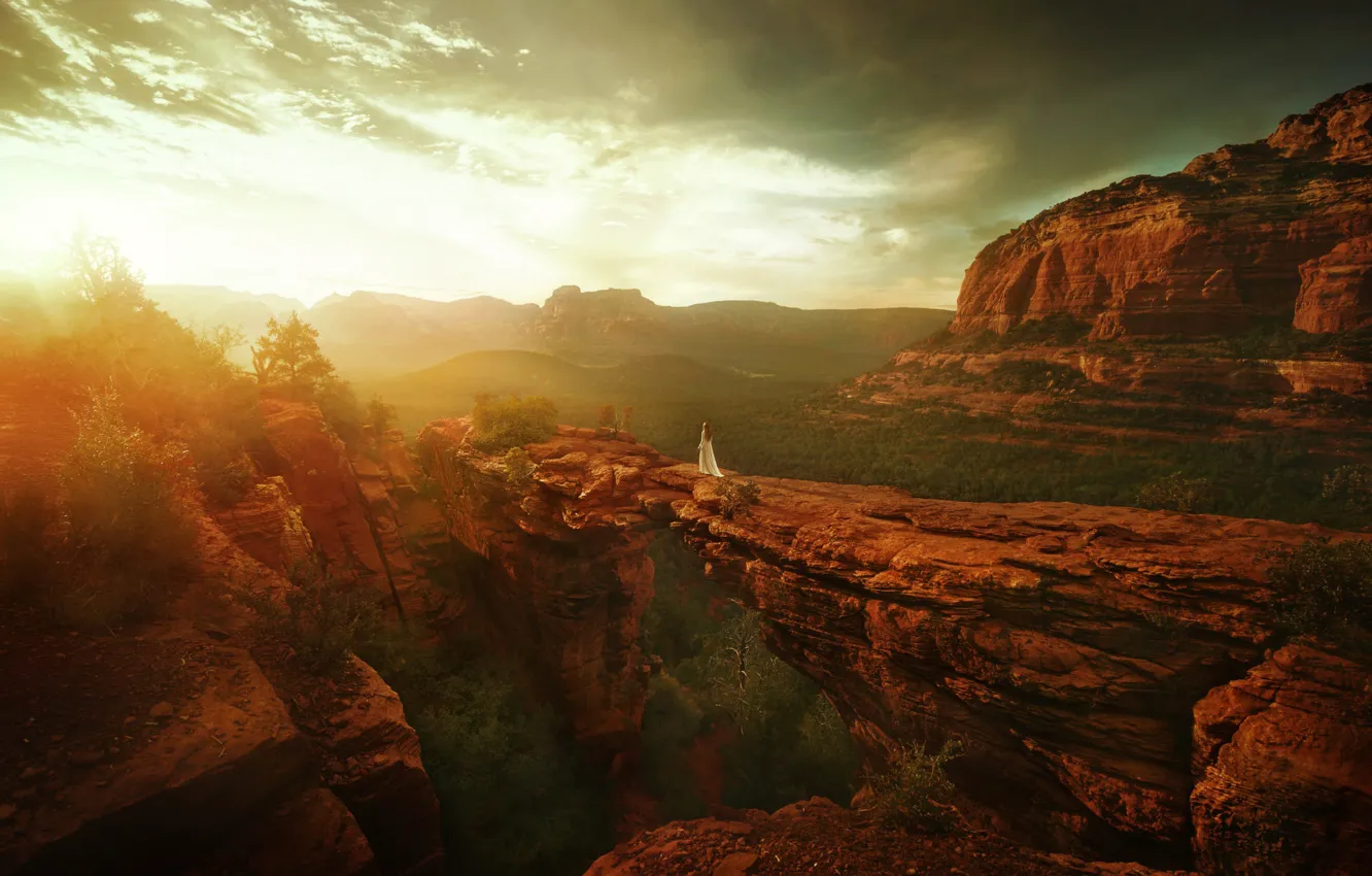 Фото обои девушка, скалы, платье, TJ Drysdale, The Light Within