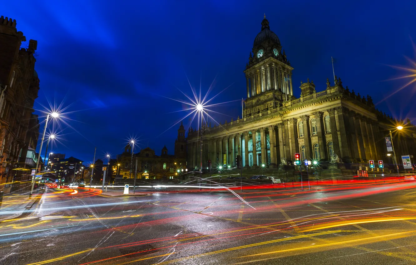 Фото обои ночь, улица, фонари, Великобритания, дворец, Leeds Town Hall