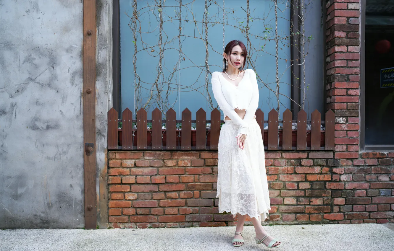 Фото обои девушка, город, азиатка