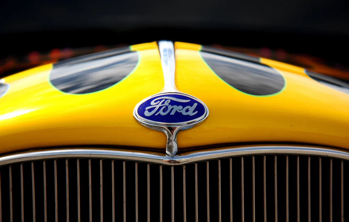 Фото обои Ford, капот, эмблема, решётка, чётно- желтый