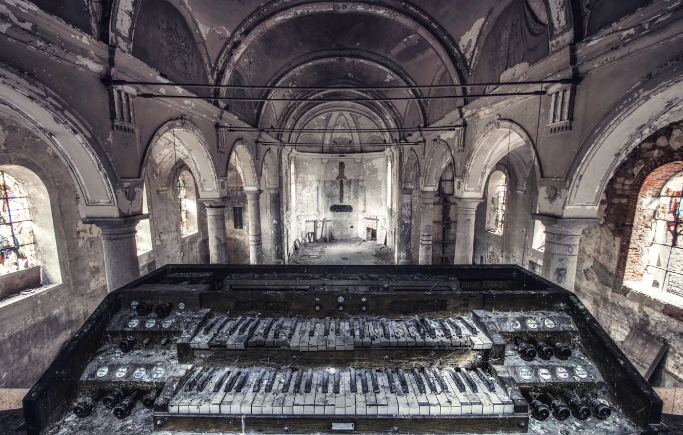 Фото обои клавиши, храм, разруха, заброшенность, орган, плесень