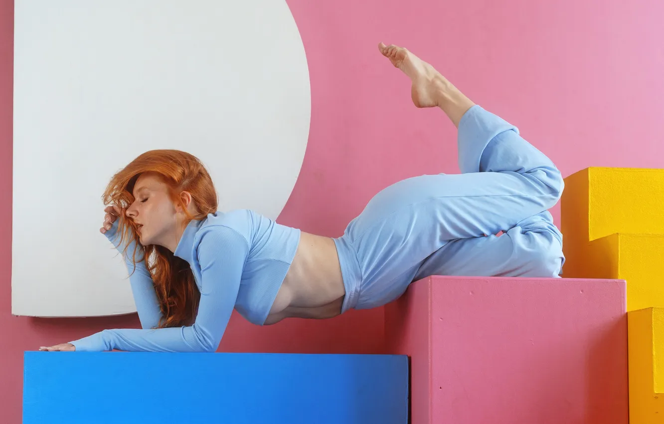 Фото обои barefoot, women, underboob, blue clothing, Victor Kozhin, Elizaveta Kurilko