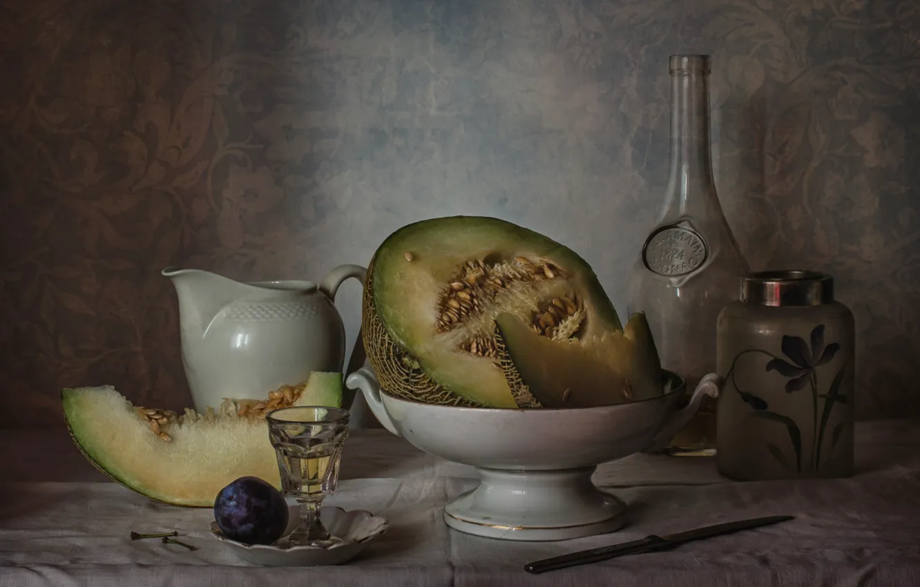Фото обои бутылка, дыня, слива
