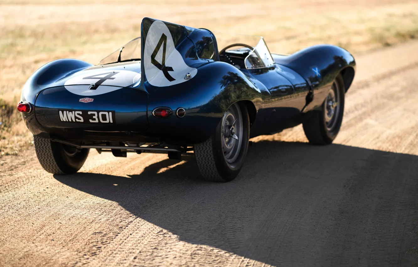 Фото обои Retro, Race Car, British car, Jaguar D-Type
