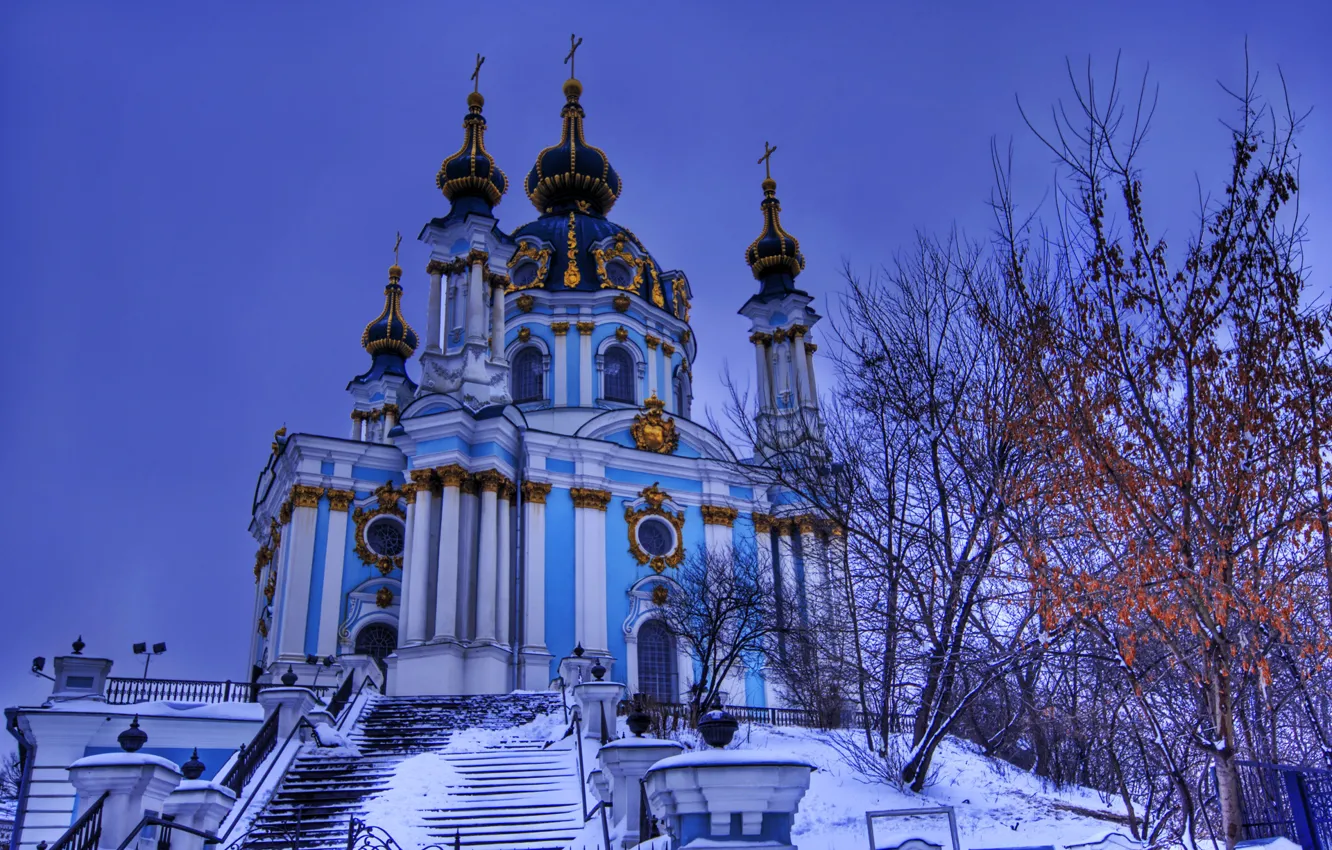 Фото обои зима, небо, снег, деревья, вечер, украина, киев, андреевский спуск