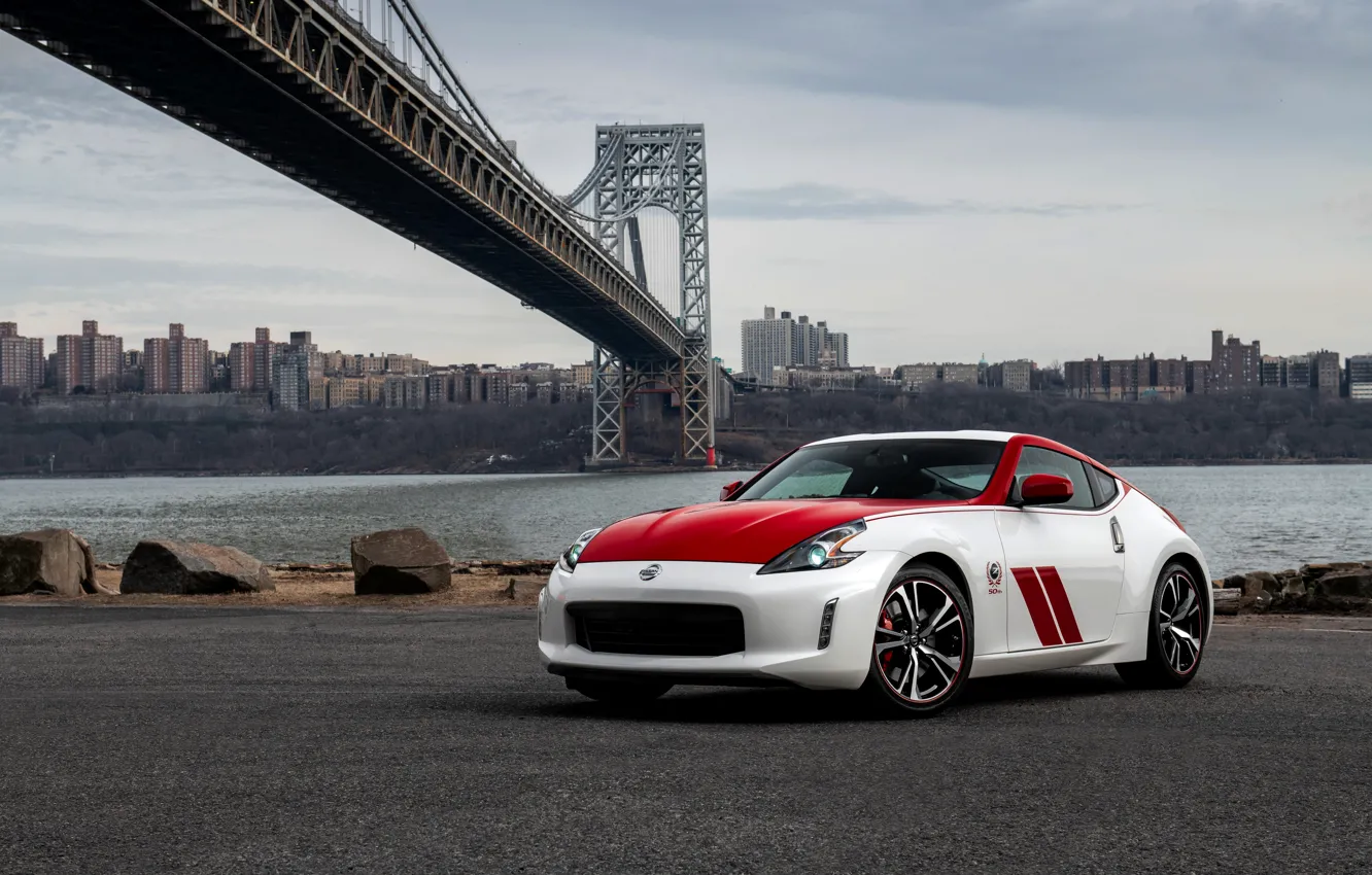 Фото обои мост, купе, Nissan, красно-белый, 370Z, 50th Anniversary Edition, 2020, спецсерия