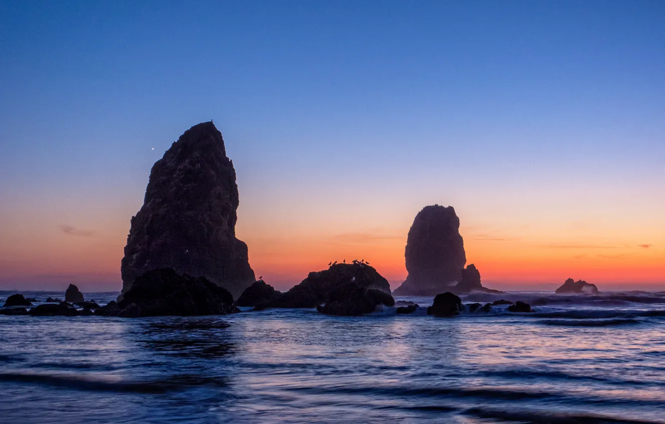Фото обои море, небо, камни, скалы, Орегон, зарево, США, Cannon Beach