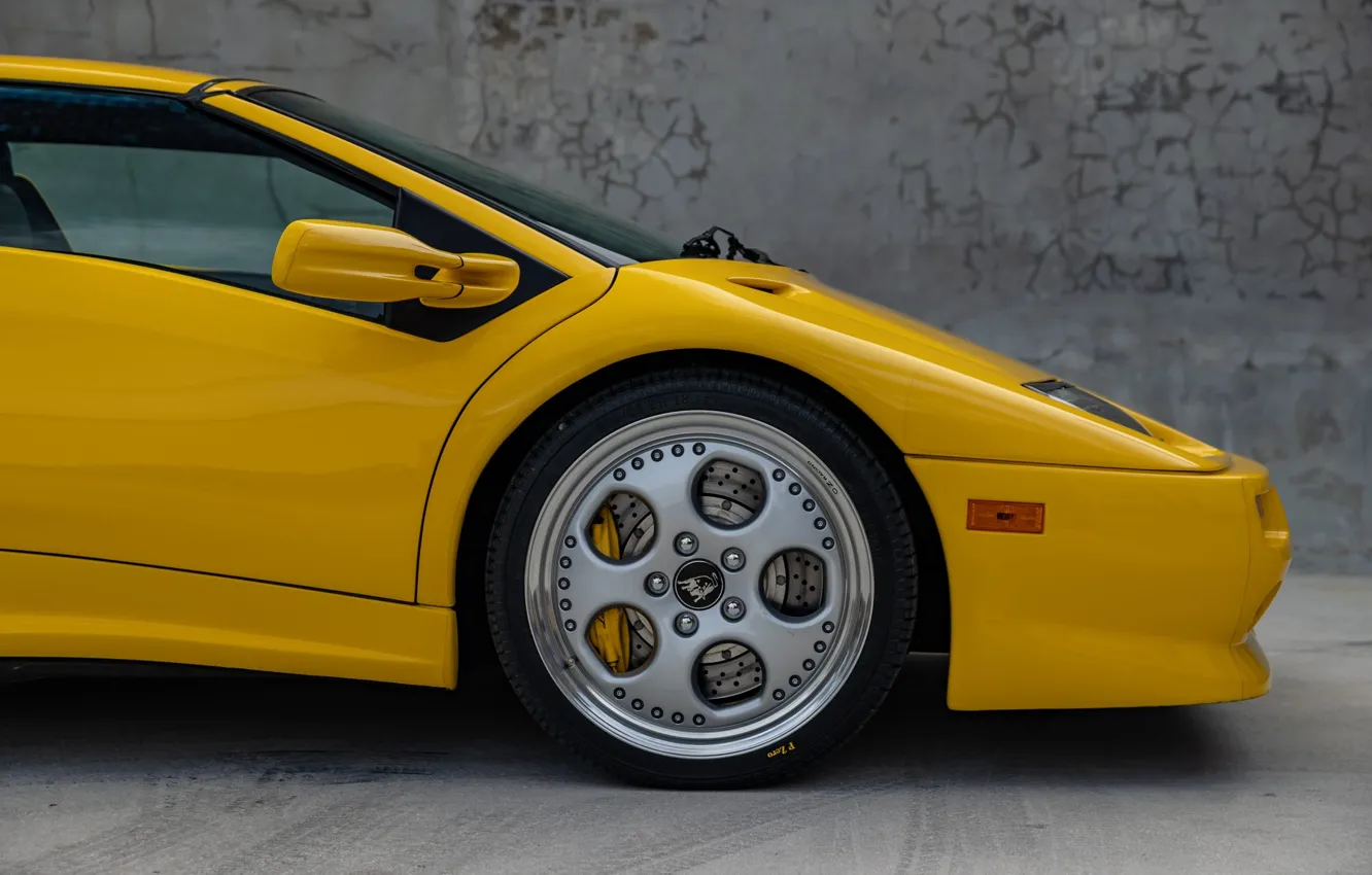 Фото обои Lamborghini, supercar, yellow, Diablo, Lamborghini Diablo VT Roadster