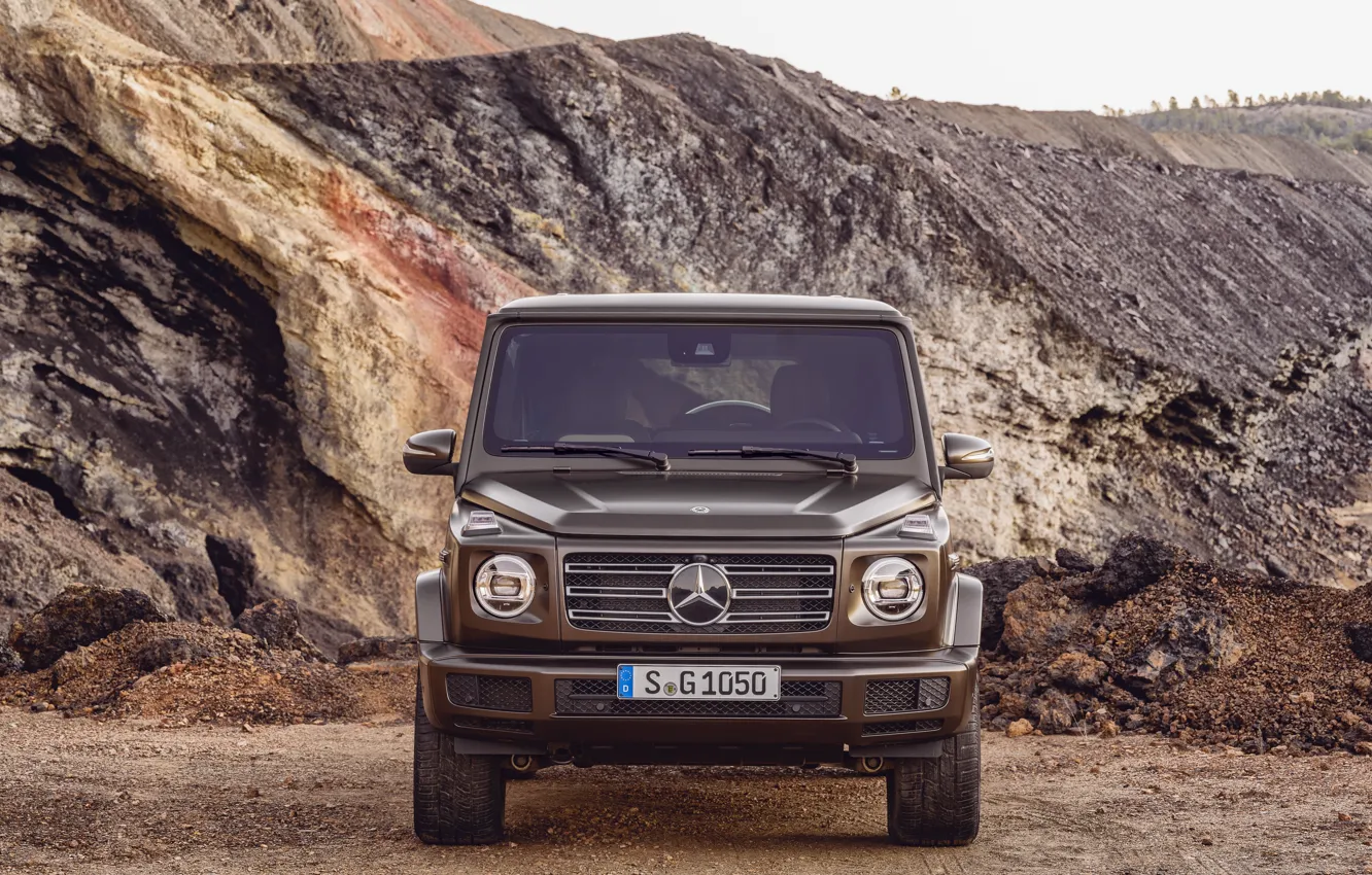 Фото обои Mercedes-Benz, стоит, коричневый, 2018, G-Class, карьер