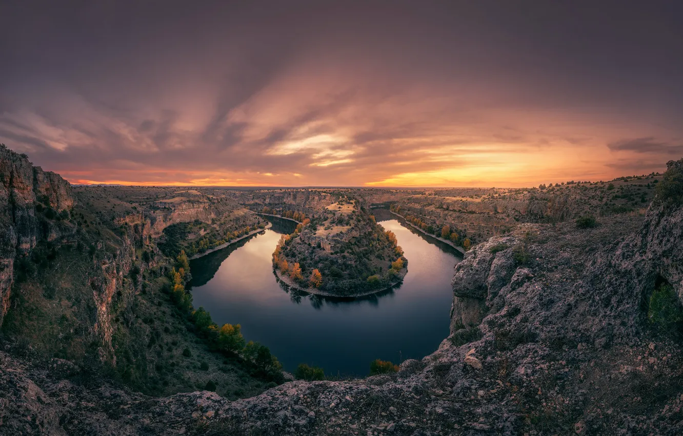 Фото обои осень, лес, горы, река, скалы, берег