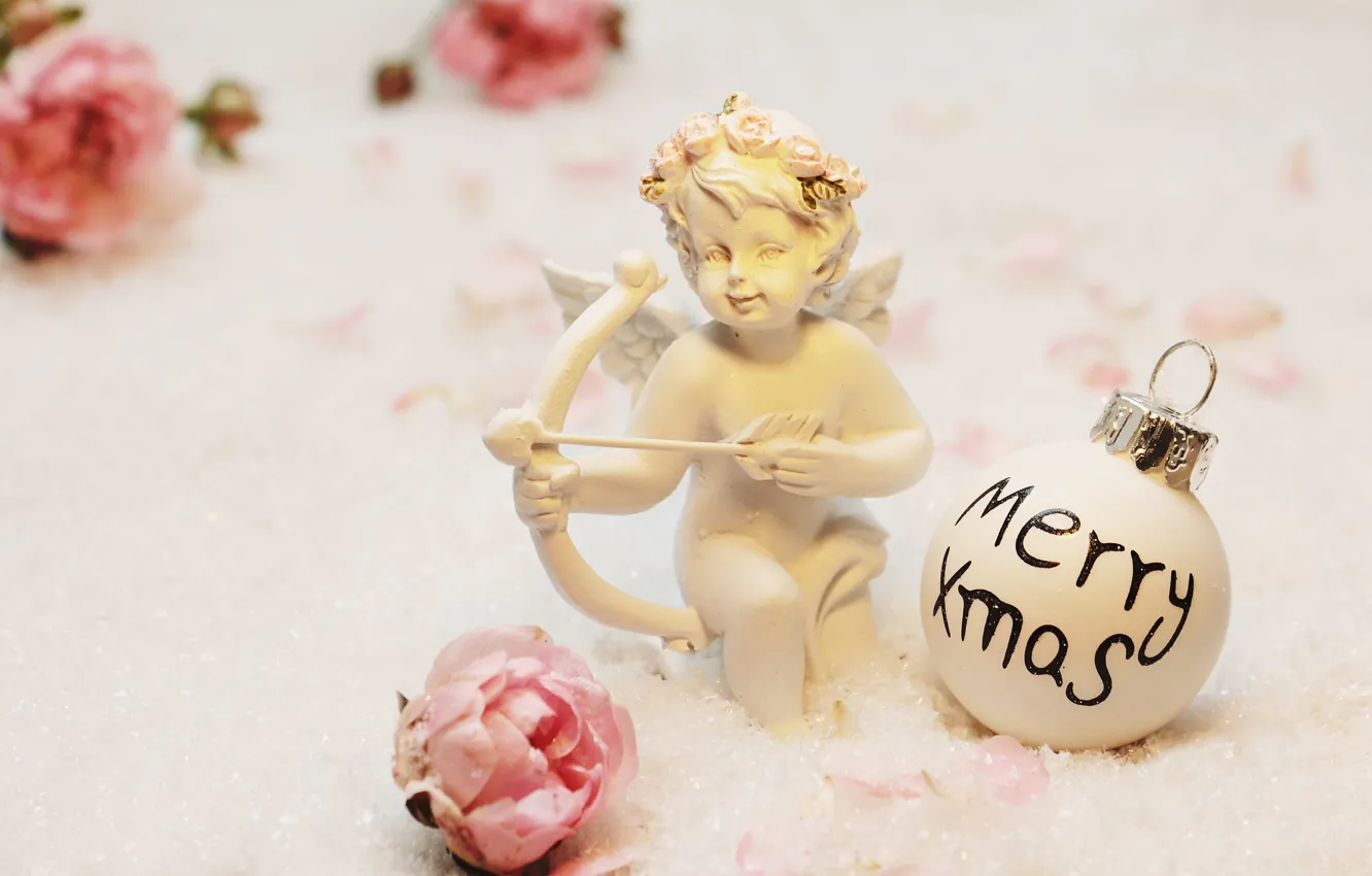 Фото обои снег, цветы, праздник, игрушка, шар, рождество, ангел, фигурка