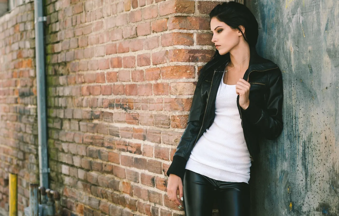 Фото обои girl, leather, cute, jacket