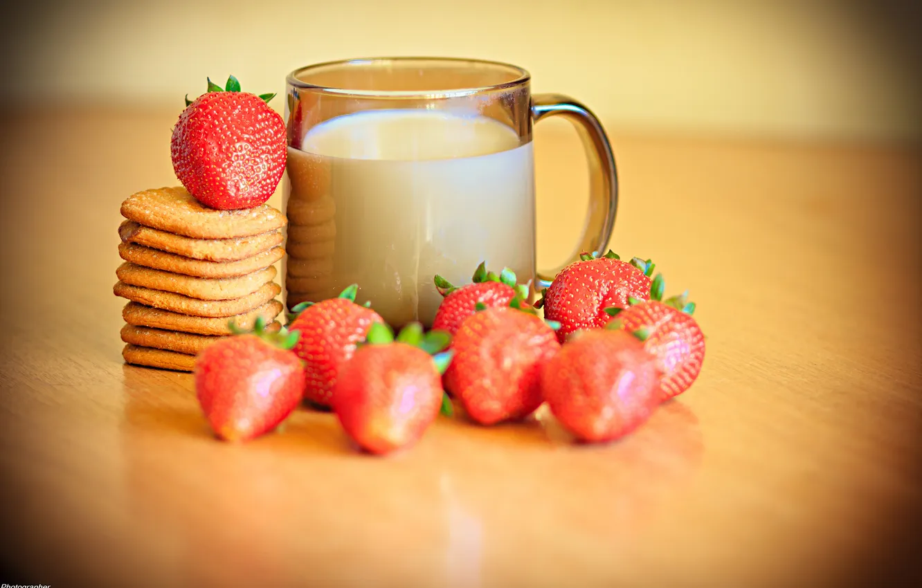 Фото обои еда, молоко, печенье, клубника, чашка, боке