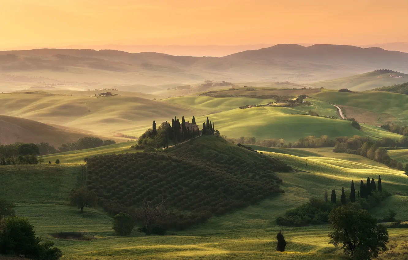 Фото обои дом, холмы, вид, поля, холм, Италия, кипарисы, Тоскана