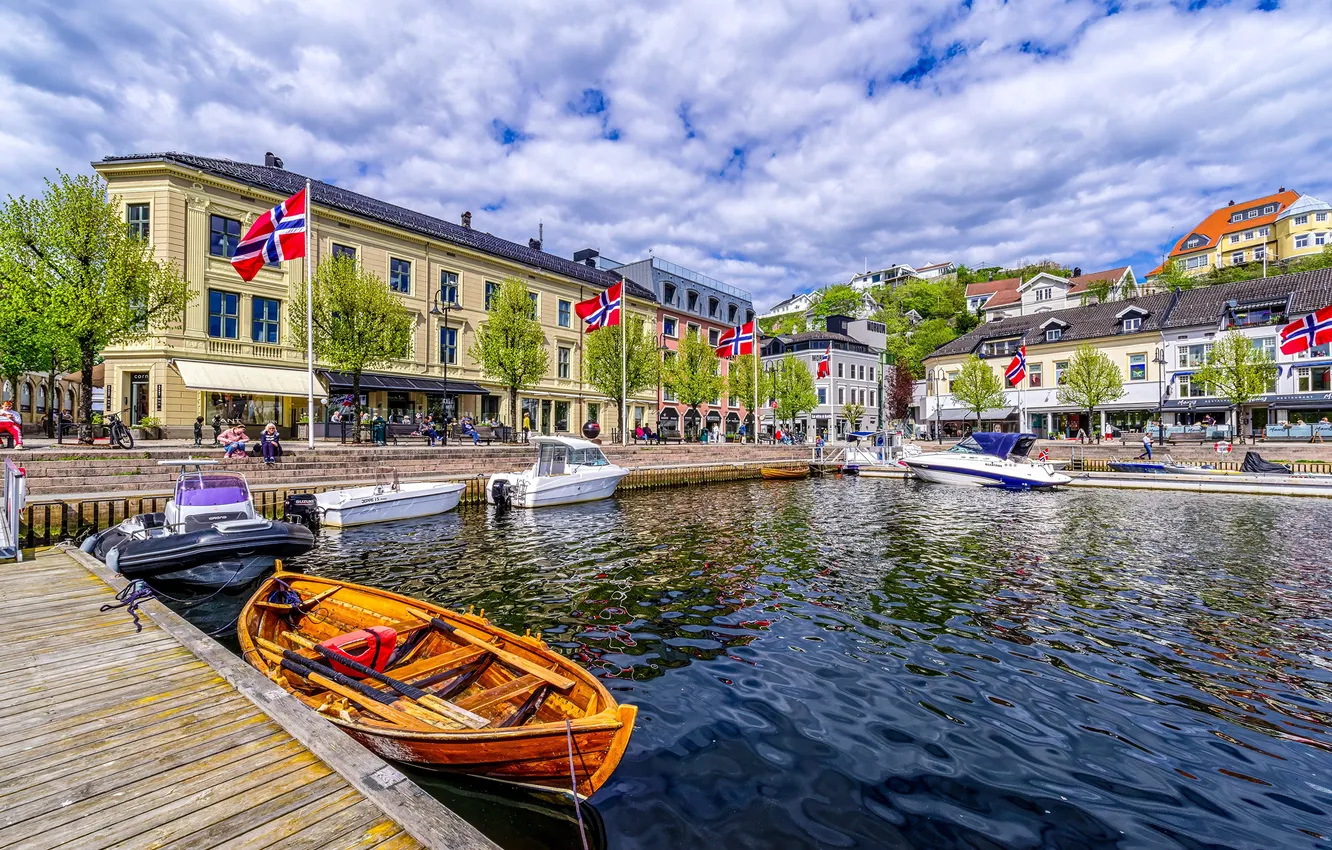 Фото обои дома, флаг, Норвегия, причалы, Arendal