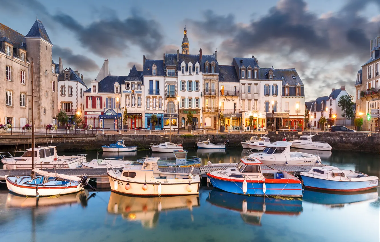 Фото обои Франция, здания, лодки, причал, катера, набережная, France, гавань