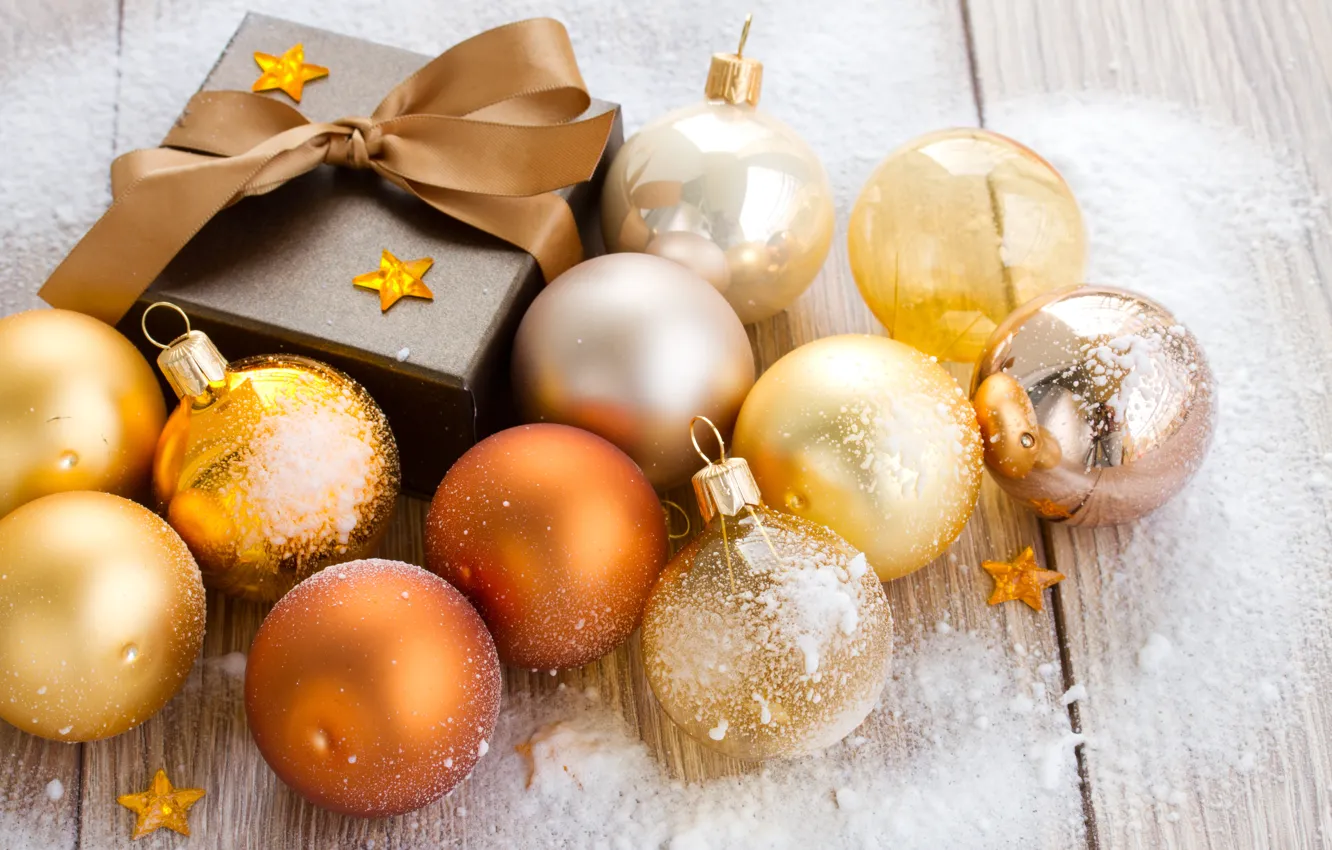 Фото обои шарики, коробка, подарок, шары, Новый Год, Рождество, лента, декорации