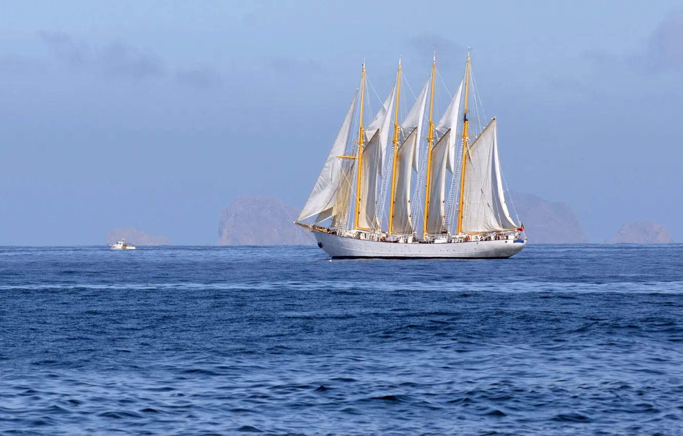 Фото обои океан, скалы, парусник, катер, Португалия, Portugal, Атлантический океан, Atlantic Ocean