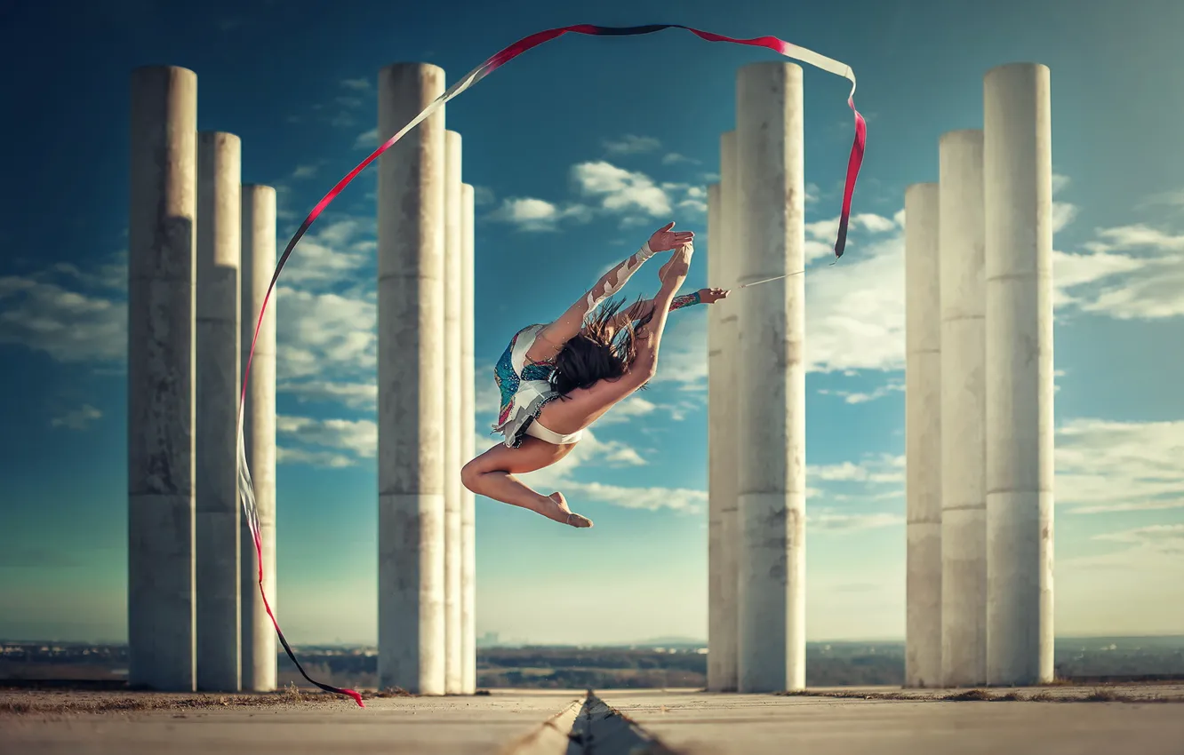 Фото обои девушка, прыжок, спорт