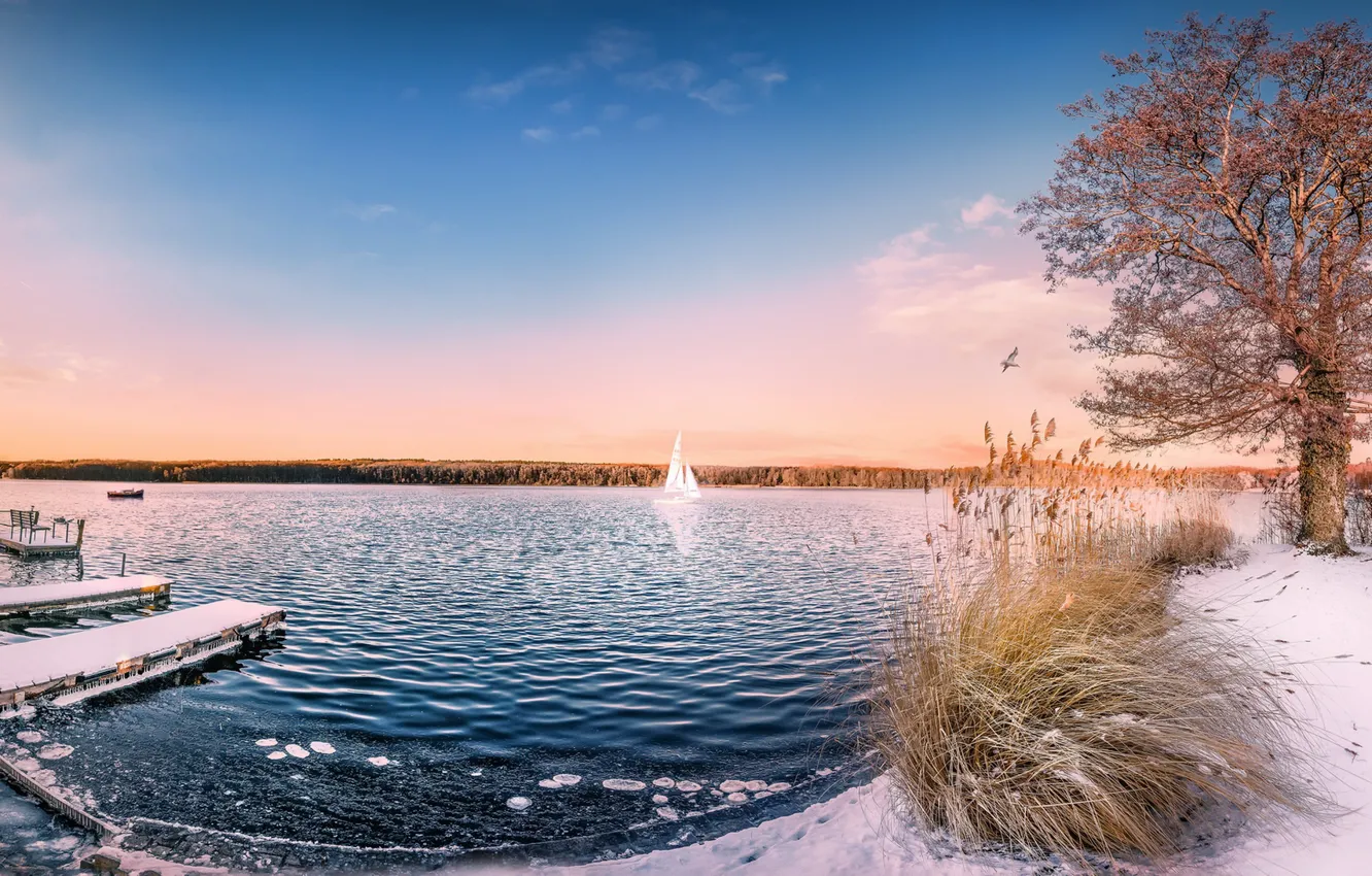 Фото обои снег, озеро, лодка, утро