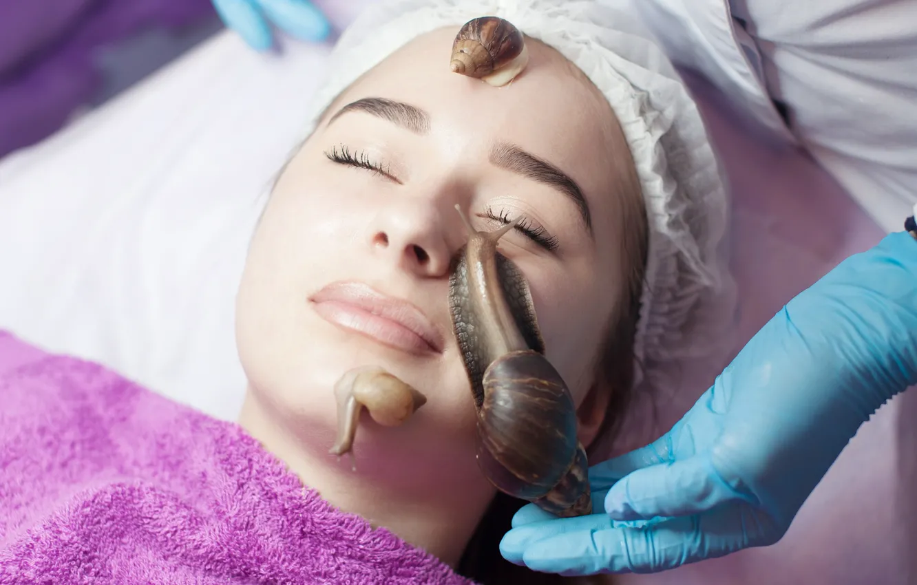 Фото обои beauty, snails, treatment
