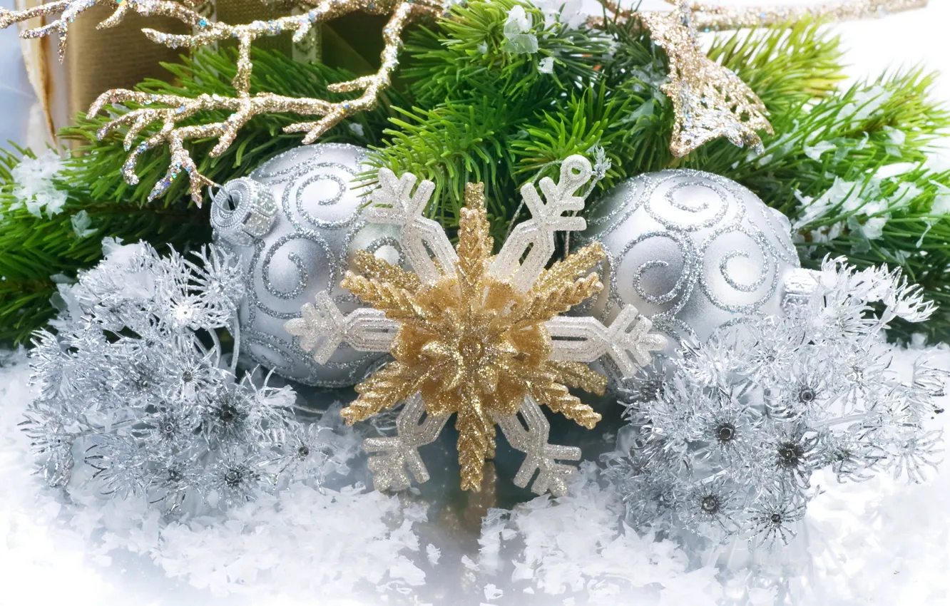 Фото обои праздник, новый год, new year, снежинка, елочные украшения, holiday