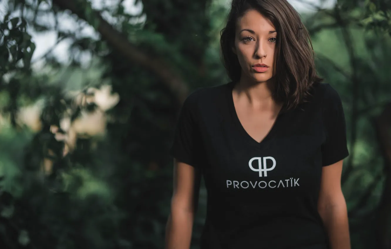 Фото обои пирсинг, губки, локоны, Provocatïk T-Shirts