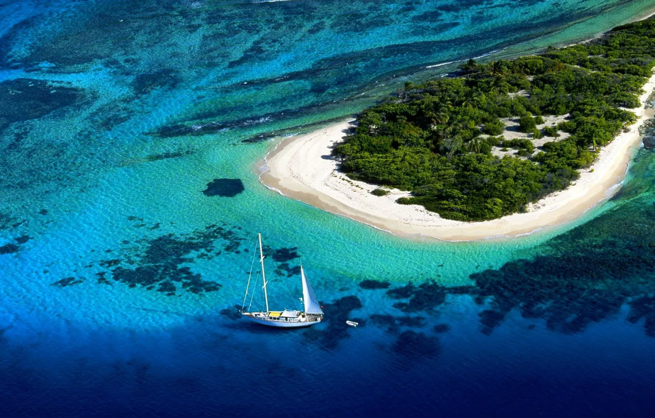 Фото обои океан, остров, яхта, лагуна, Мальдипы, Boat sailiing peacefully on Maldiviiian lagoon
