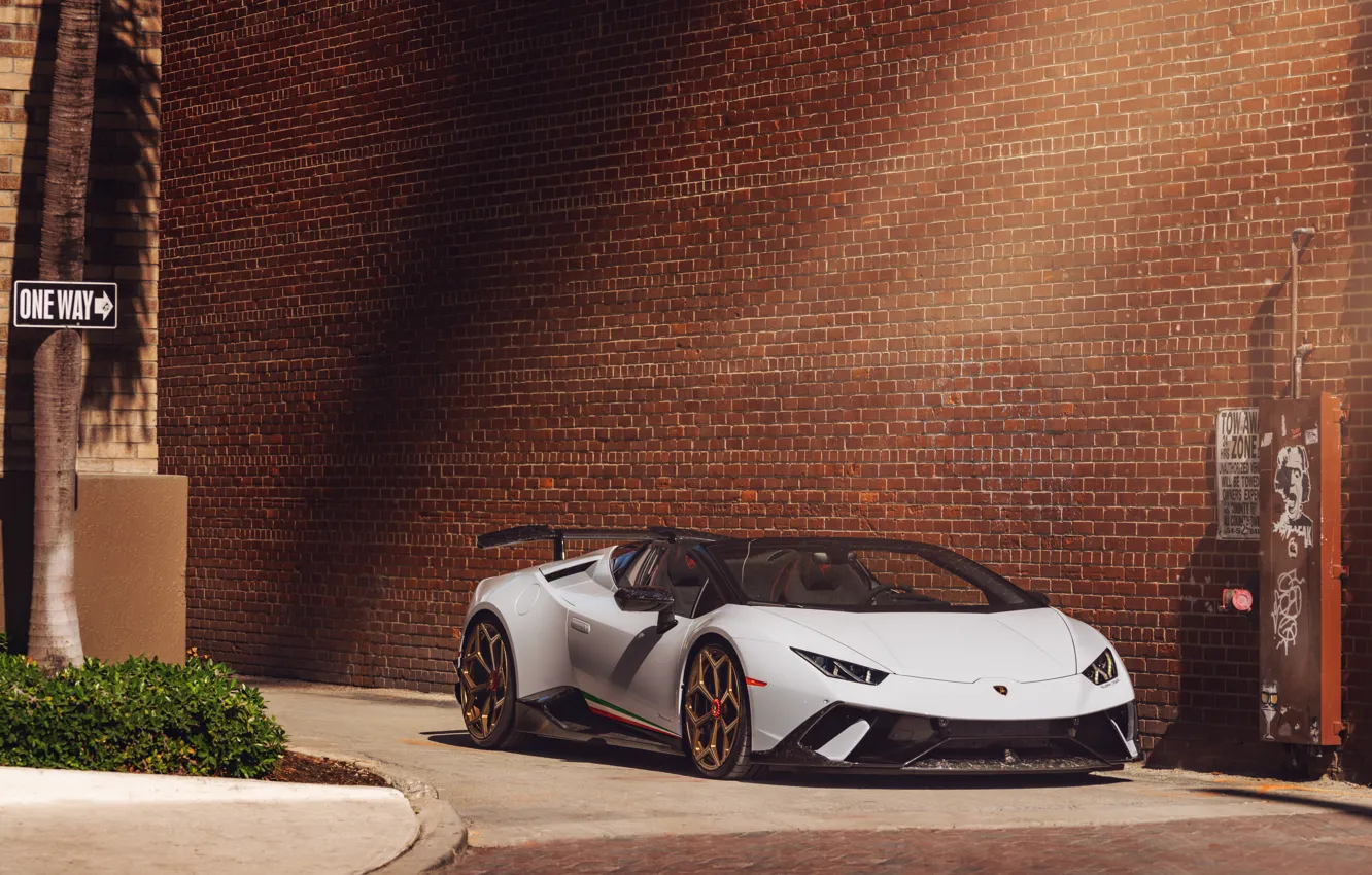 Фото обои Lamborghini, White, Performante, Huracan