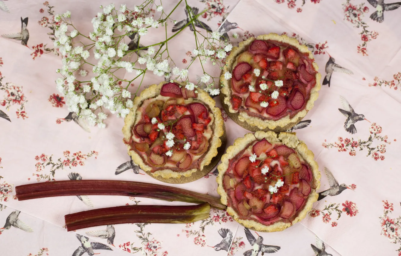Фото обои Клубника, Цветочки, Flowers, Strawberry, тарталетки, гипсофила, ревень