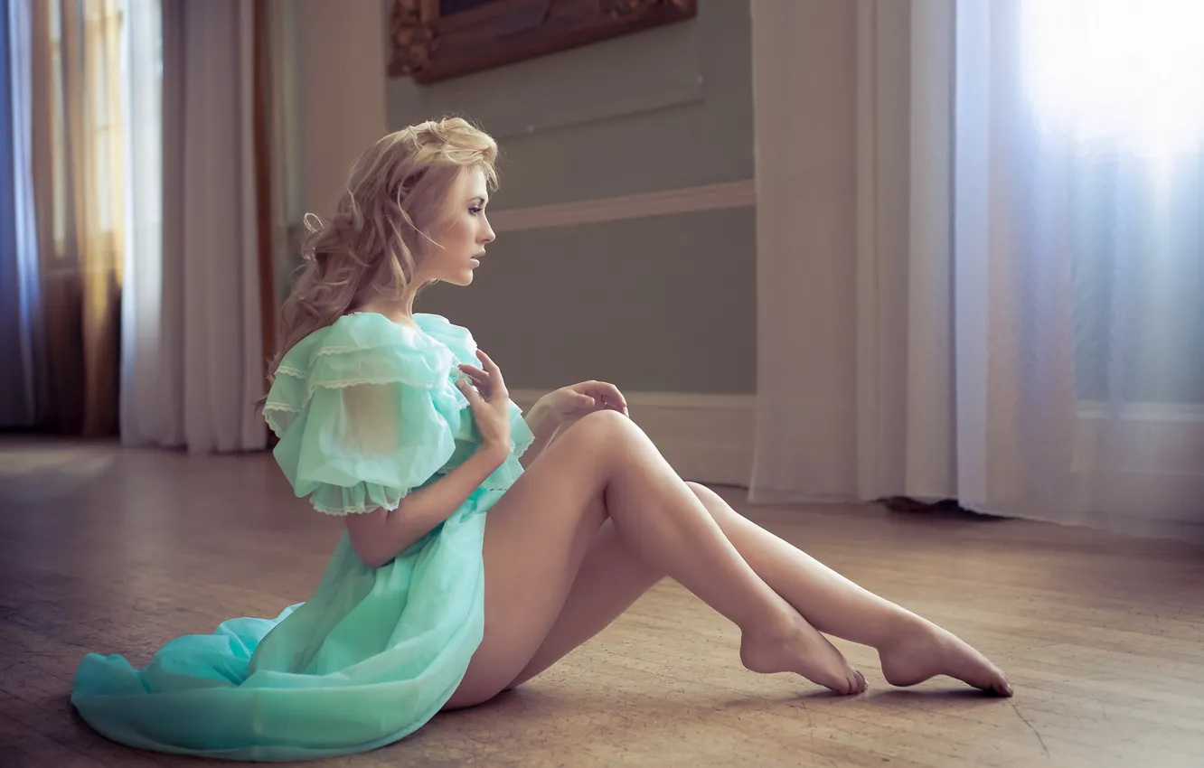 Фото обои девушка, поза, Raphaella
