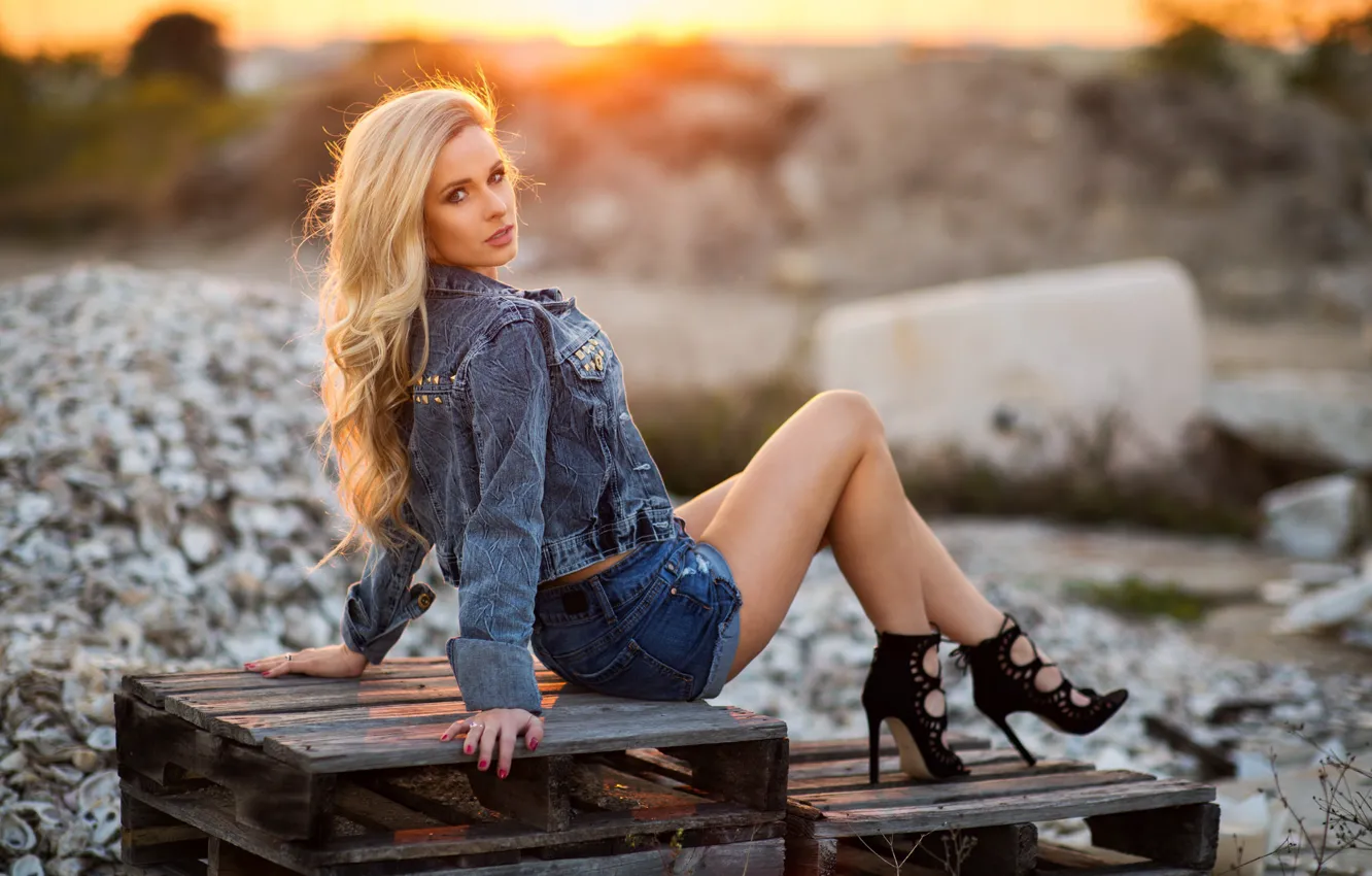 Фото обои взгляд, девушка, лицо, стиль, волосы, красотка