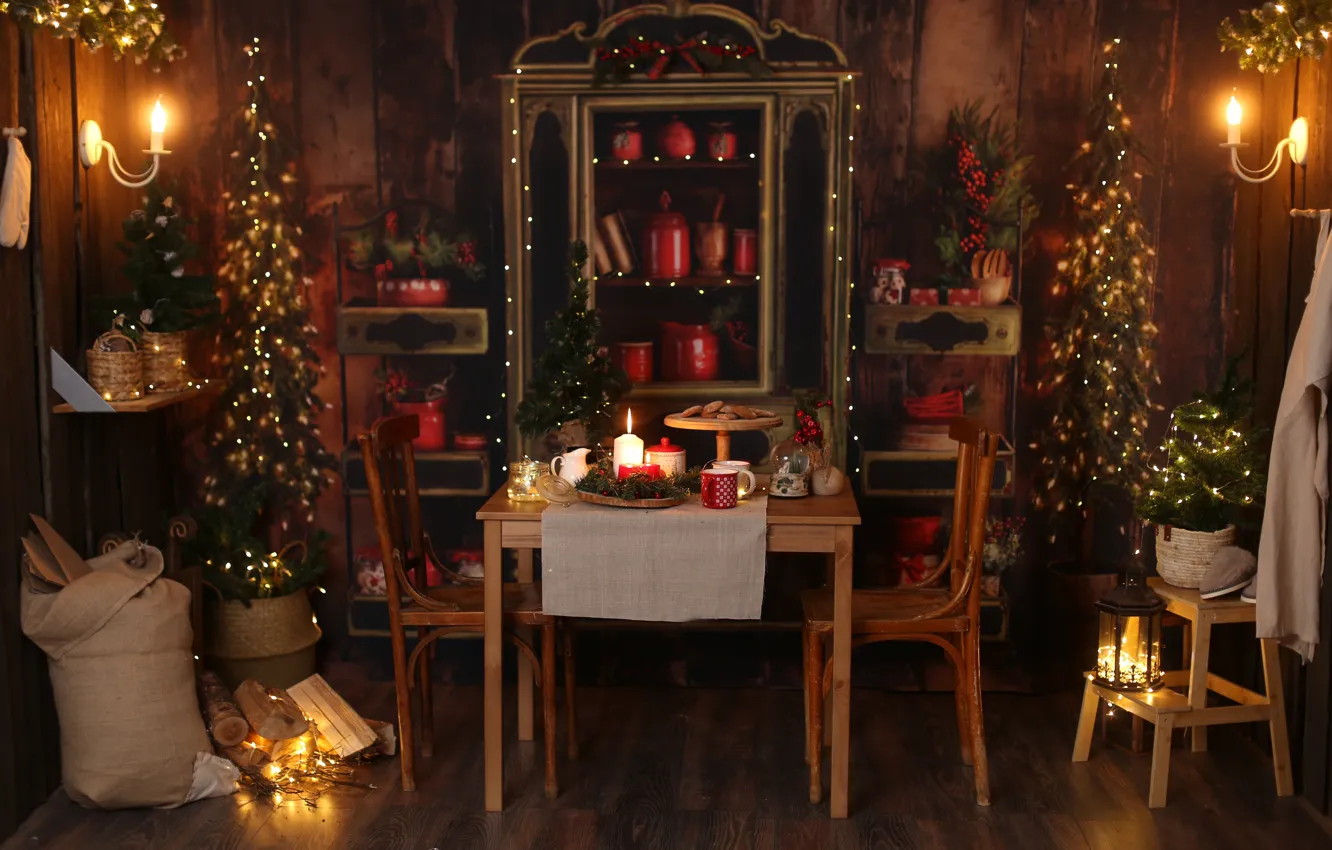 Фото обои интерьер, свечи, Рождество, Новый год, мешок, ёлки, декорация, Любовь Пятовская