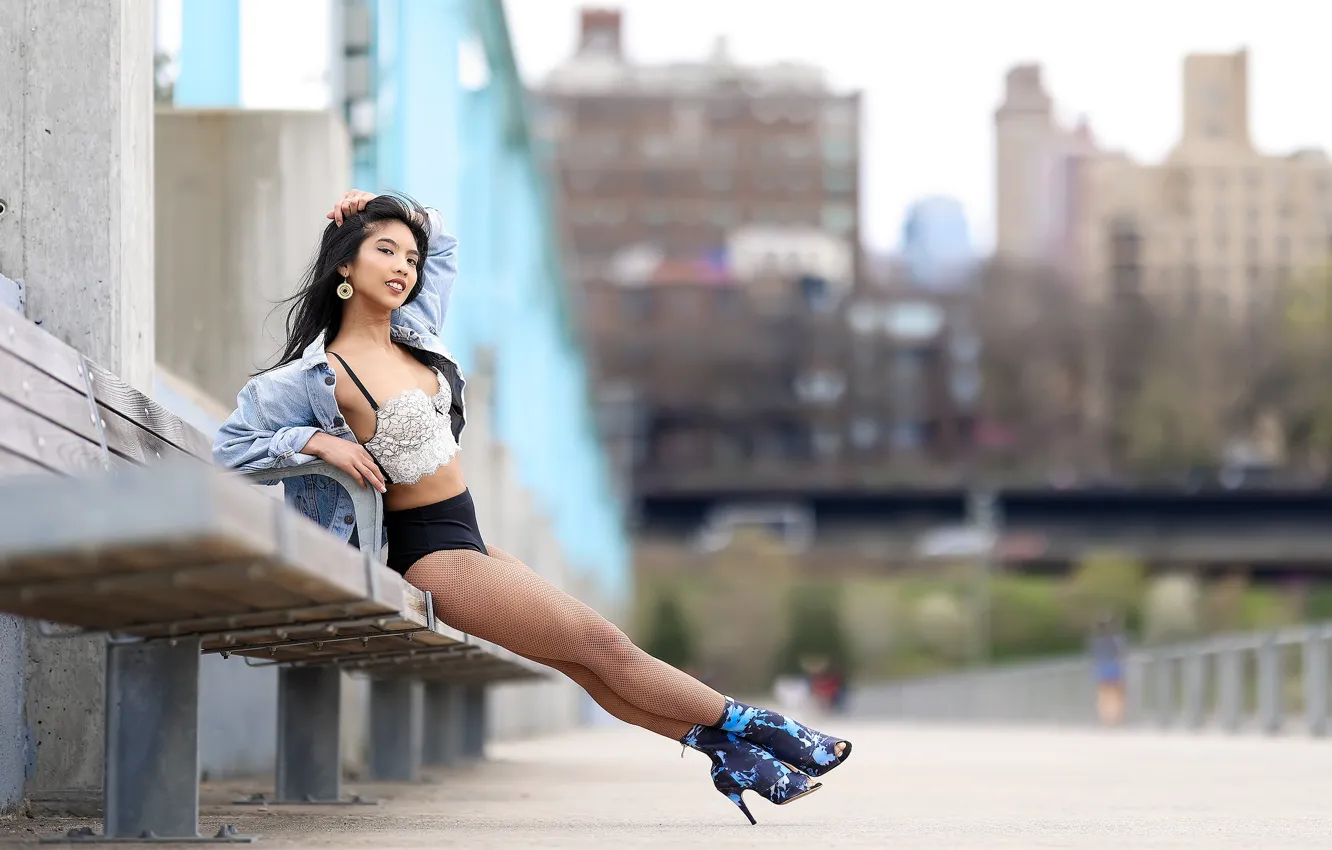 Фото обои девушка, улица, скамья, Veronica J.